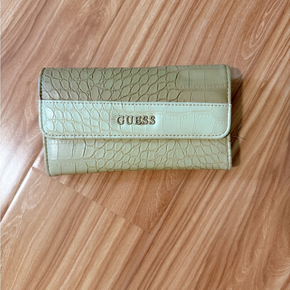 Guess Tan Wallet